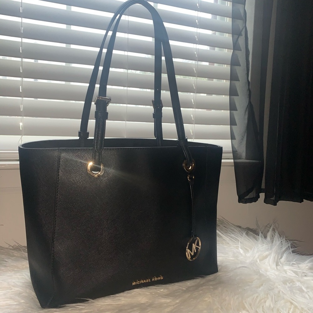 SOLD Michael Kors Large Jet Set Bag Purse